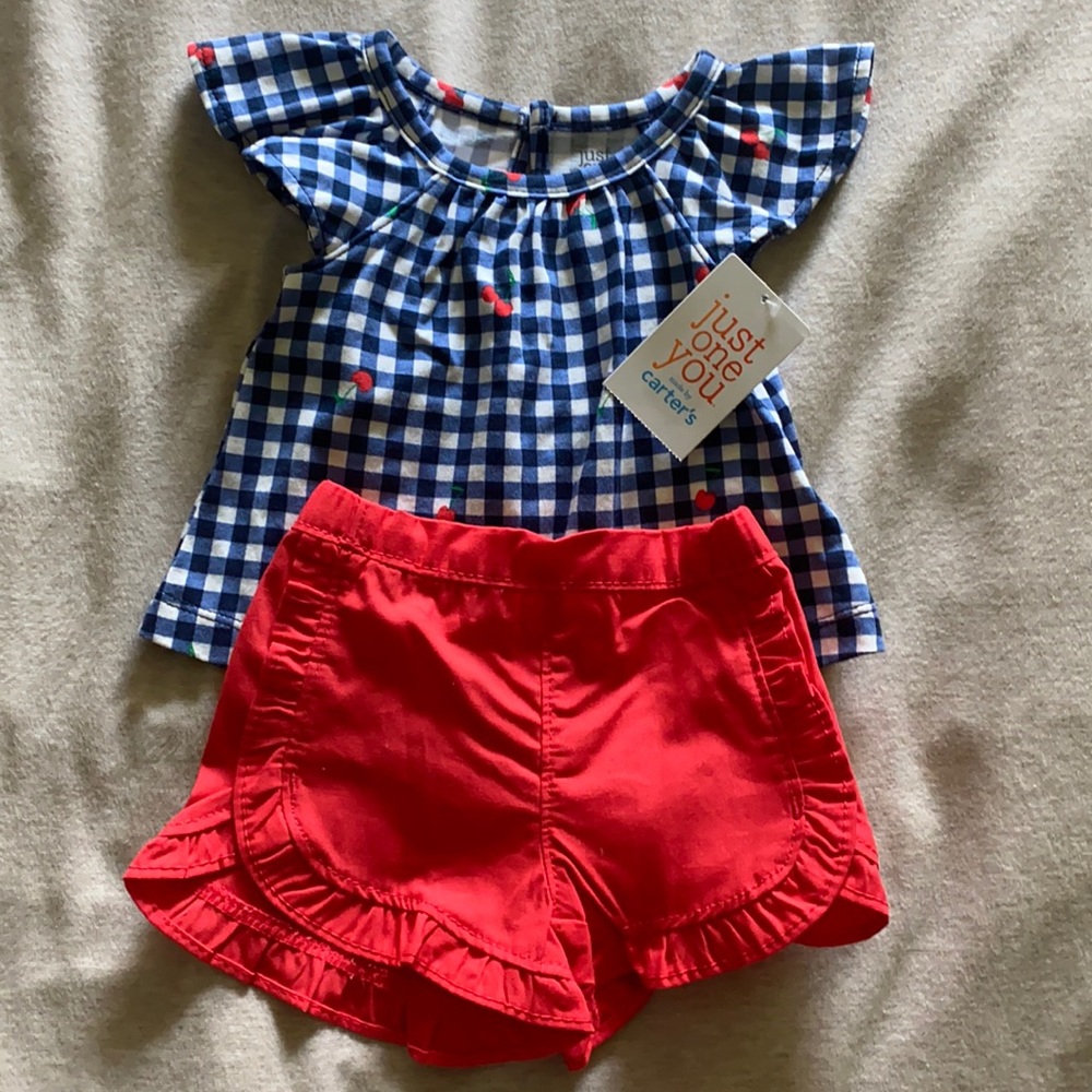 Brand new, never worn cherry outfit for new born. 🍒